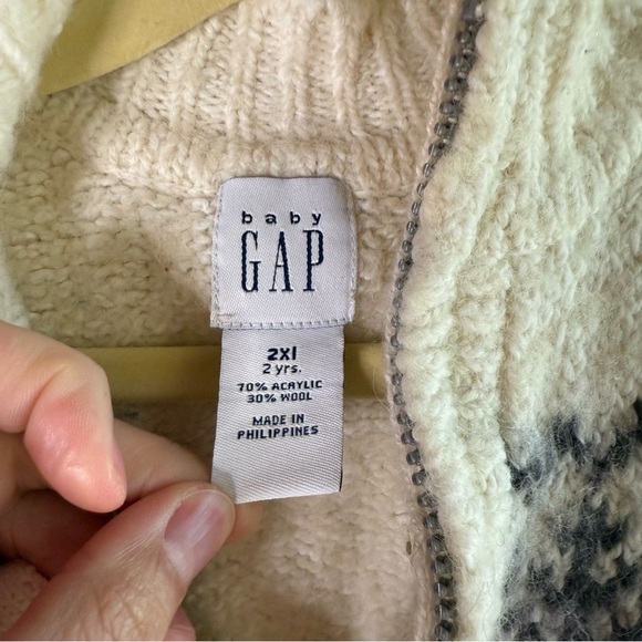 Baby Gap Cream and Gray Patterned Knit Vest Full Zip Wool Blend Size 2T - Picture 3 of 4